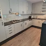 Dsw18 Luxury Apartment In The Centre With Beach Cabin